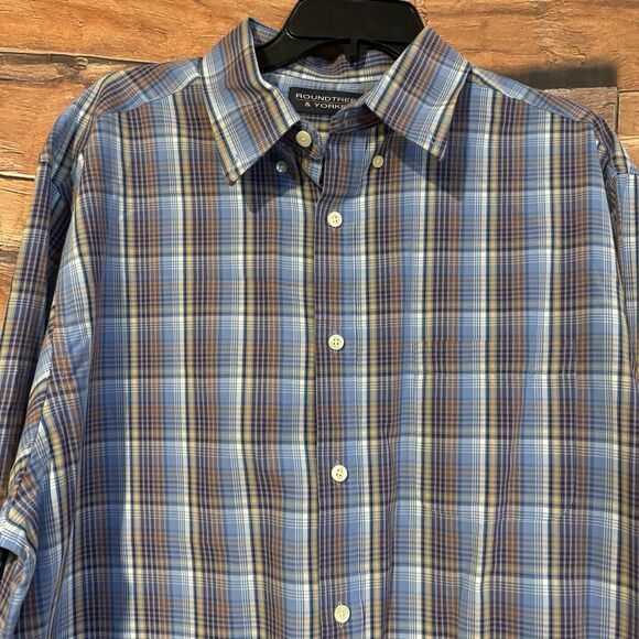 Roundtree & Yorke Men's XL Plaid Button Up Shirt Long Sleeve Blue Casual Preppy - Picture 2 of 5
